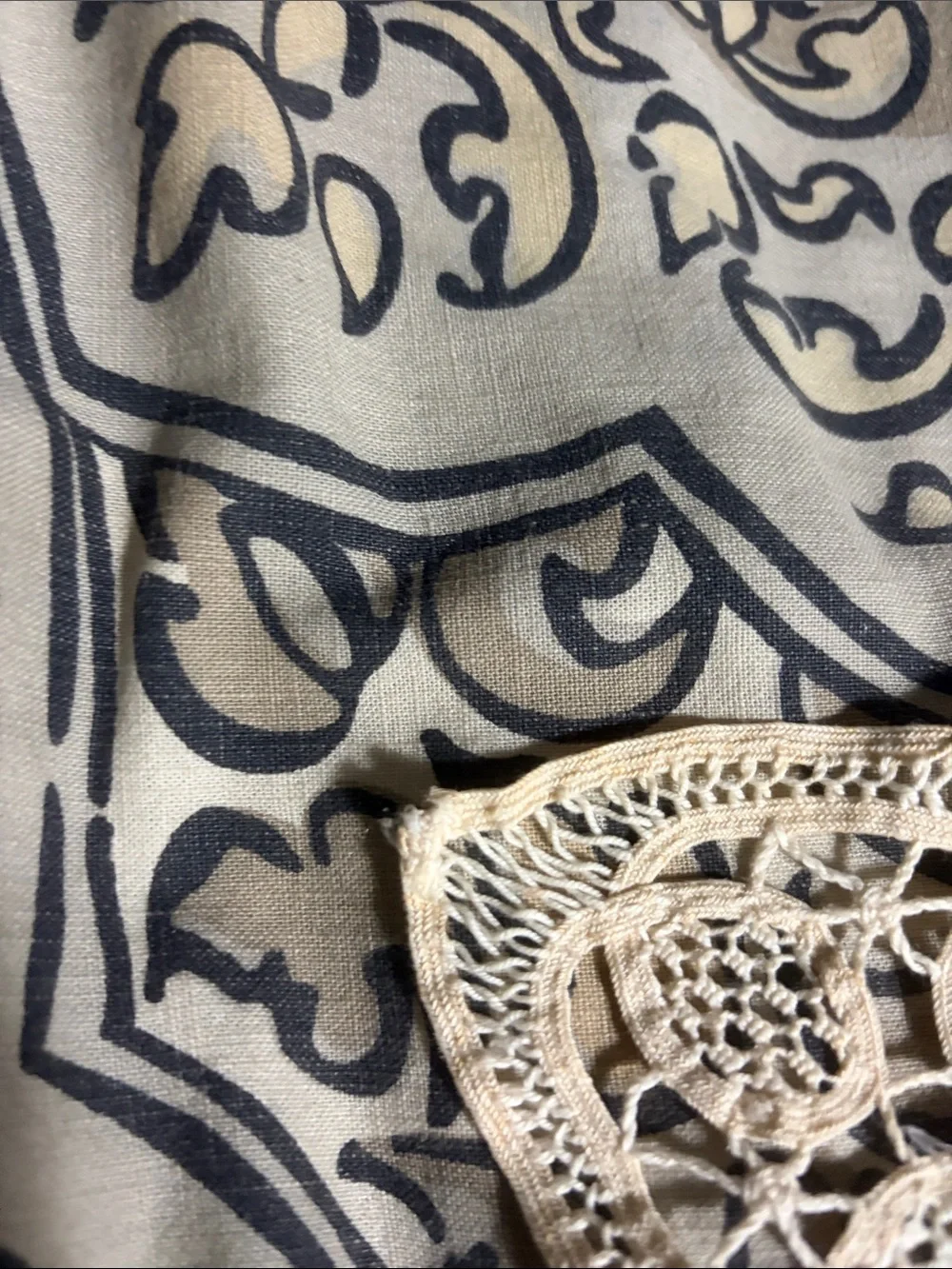 Vintage cream lace